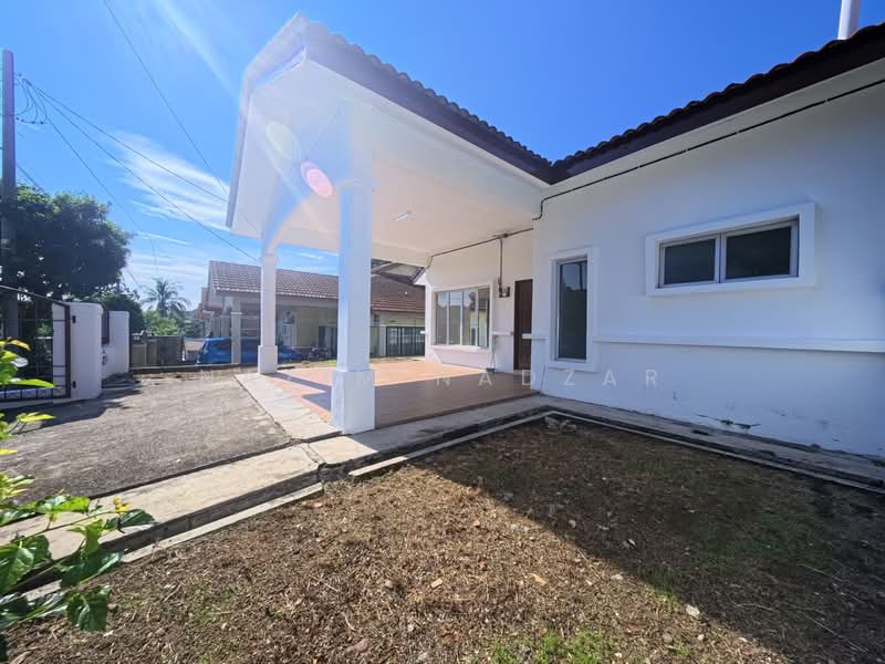 Semi-Detached House for Sale in Bandar Baru Salak Tinggi (Sepang) - Nazim Nadzar - PropertyGuru.com.my