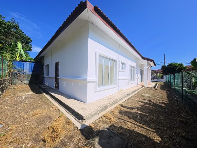 Semi-Detached House for Sale in Bandar Baru Salak Tinggi (Sepang) - Nazim Nadzar - PropertyGuru.com.my