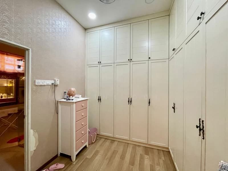 Semi-Detached House for Sale in Taman Guan Joo Seng (Jelutong) - Elaine Ooi - Interior - PropertyGuru.com.my