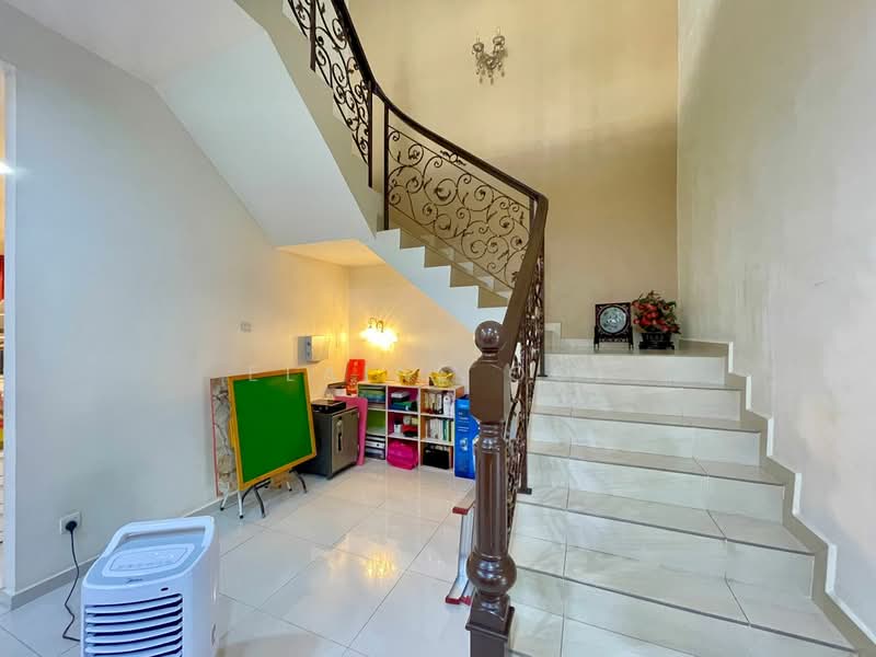 Semi-Detached House for Sale in Taman Guan Joo Seng (Jelutong) - Elaine Ooi - Interior - PropertyGuru.com.my