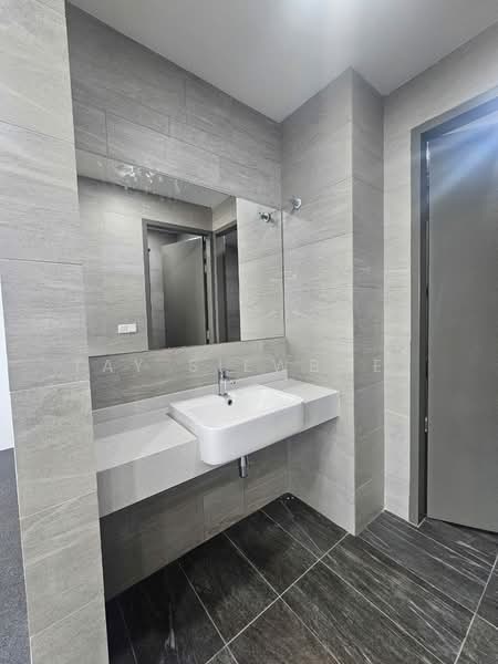 Pejabat untuk Disewa di Bandar Puteri Puchong (Puchong) - Tay SiewBoey - Bathroom - PropertyGuru.com.my