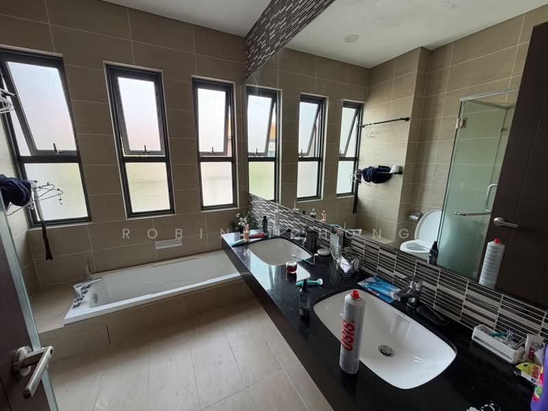 Rumah Teres 3 Tingkat untuk Dijual di Cheras (Kuala Lumpur) - Robin Tchong - Bathroom - PropertyGuru.com.my
