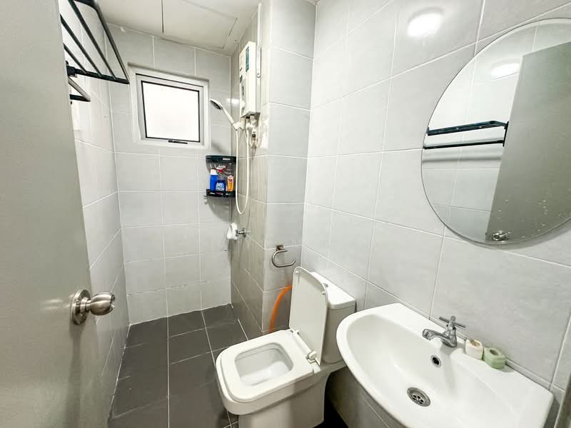 Condominium for Rent at The Edge Residence - Ivy Mak - Bathroom - PropertyGuru.com.my