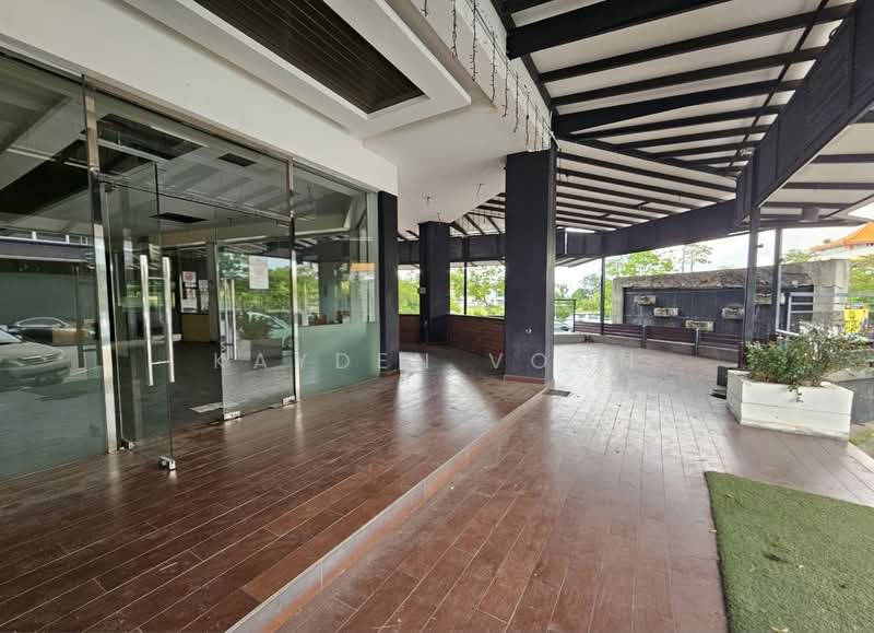 Kedai untuk Disewa di Taman Gaya (Ulu Tiram) - Kayden Voon - Entrance - PropertyGuru.com.my