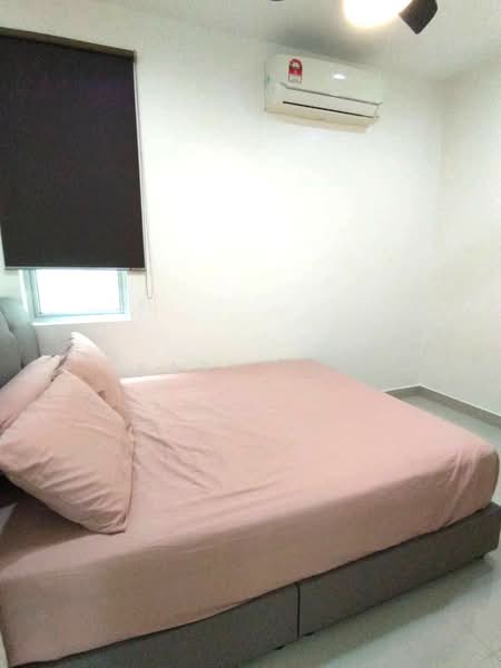 Service Residence for Sale at D'Tasek Residences (Tasek Impian) - Karl Lim - Bedroom - PropertyGuru.com.my