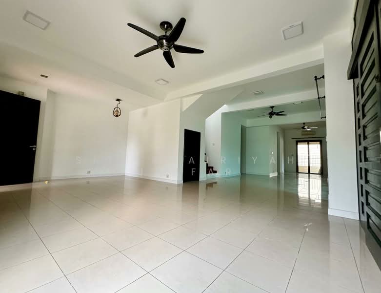 2-storey Terraced House for Sale in Bukit Jelutong (Shah Alam) - SITI KHAIRIYAH JAAFAR - PropertyGuru.com.my