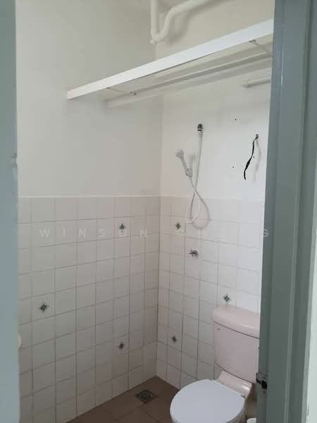 Pangsapuri untuk Dijual di Menara Kuda Lari - Winson Chong - Bathroom - PropertyGuru.com.my