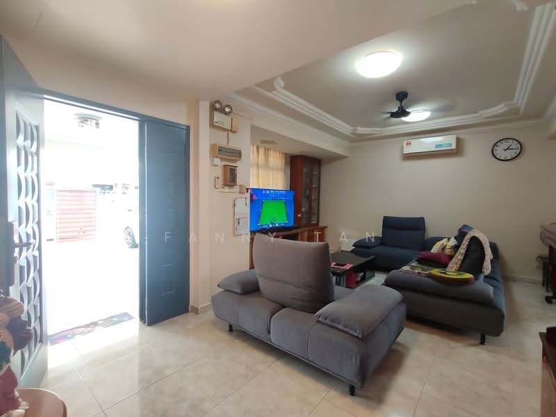 2-storey Terraced House for Sale in Taman Puteri Wangsa (Ulu Tiram) - Fanny Tan - Living Room - PropertyGuru.com.my