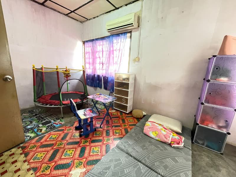 Rumah Teres 2 Tingkat untuk Dijual di Taman Bidara (Selayang) - Marcus Lee - Bedroom - PropertyGuru.com.my