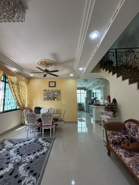 2-storey Terraced House for Sale in Taman Mount Austin (Tebrau) - Anson Chua - Living Room - PropertyGuru.com.my