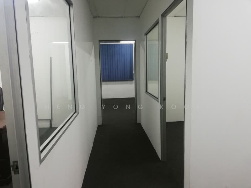 Kedai / Pejabat untuk Disewa di Bandar Puchong Utama (Puchong) - Heng Yong Kooi - Corridor - PropertyGuru.com.my