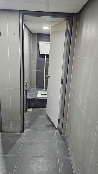 Kedai / Pejabat untuk Disewa di Kampung Sungai Kayu Ara (Petaling Jaya) - Joey Wong - Bathroom - PropertyGuru.com.my