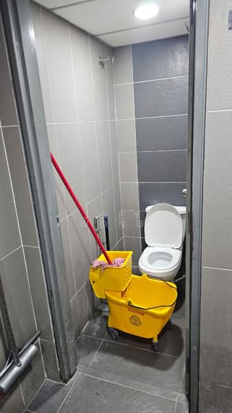 Kedai / Pejabat untuk Disewa di Kampung Sungai Kayu Ara (Petaling Jaya) - Joey Wong - Bathroom - PropertyGuru.com.my