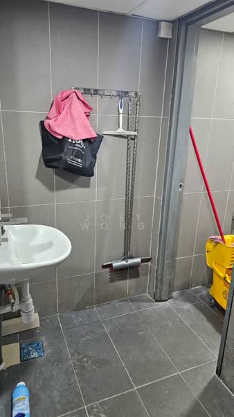Kedai / Pejabat untuk Disewa di Kampung Sungai Kayu Ara (Petaling Jaya) - Joey Wong - Bathroom - PropertyGuru.com.my