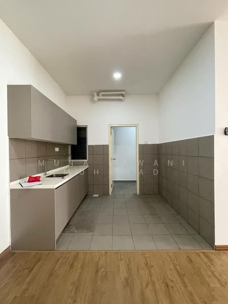 Condominium for Sale at Lakefront Homes - Muna Zawani Muhamad - Kitchen - PropertyGuru.com.my