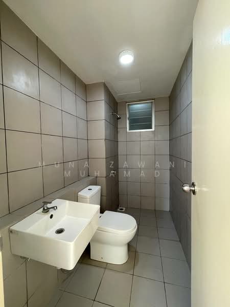 Condominium for Sale at Lakefront Homes - Muna Zawani Muhamad - Bathroom - PropertyGuru.com.my