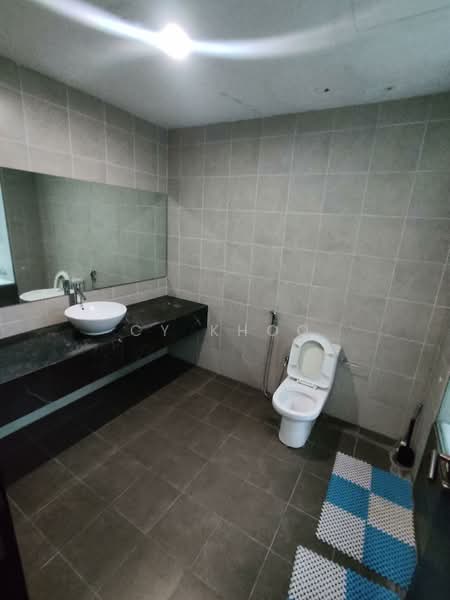 Servis Apartment untuk Dijual di One Residency - CY Khoo - Bathroom - PropertyGuru.com.my