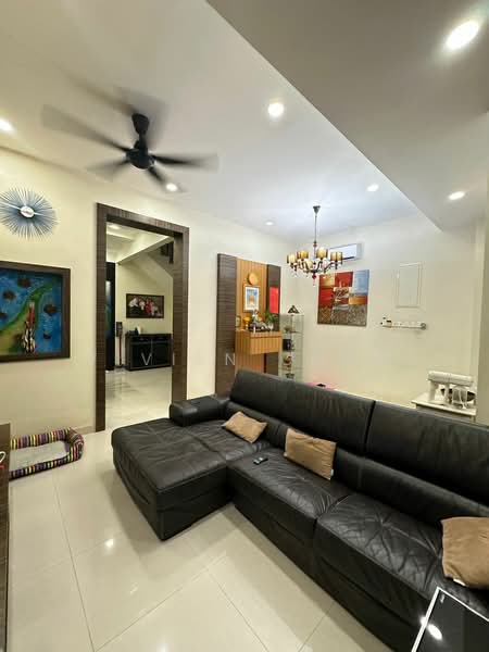 3-storey Terraced House for Sale in Jelutong (Penang) - Vivien Chew - Living Room - PropertyGuru.com.my