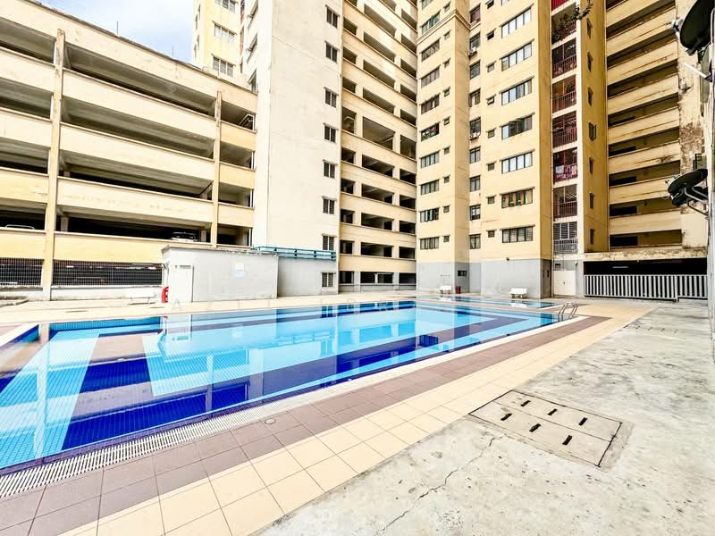 Pangsapuri untuk Dijual di Pangsapuri Permai Puteri - Azli Ibrahim - Exterior - PropertyGuru.com.my