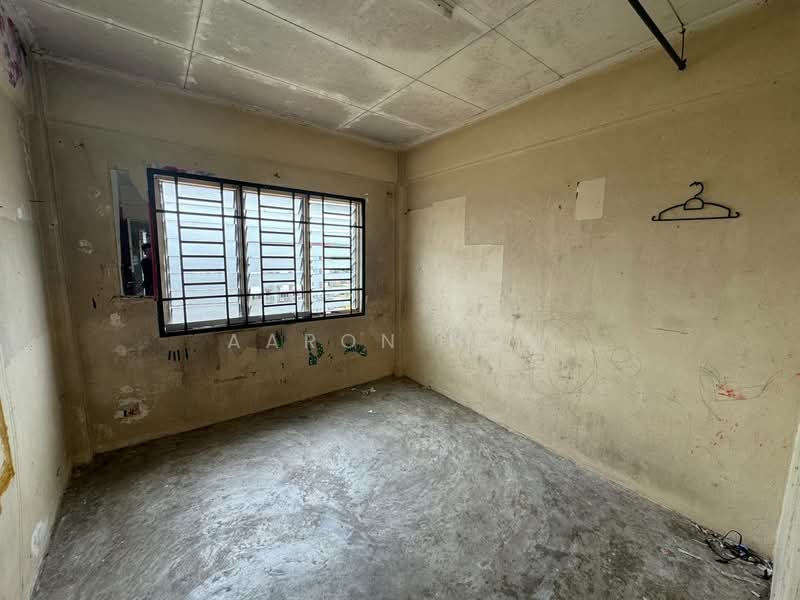 Rumah Flat untuk Dijual di Flat Tasek 64 - Aaron How - Interior - PropertyGuru.com.my
