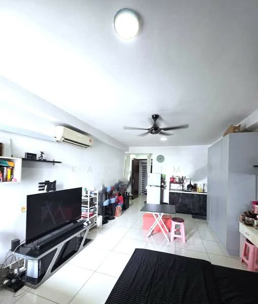 Servis Apartment untuk Dijual di KSL Residence @ Daya - Karl Lim - Living Room - PropertyGuru.com.my