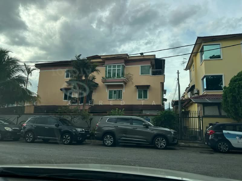 Rumah Teres 3 Tingkat untuk Dijual di Batu Caves (Kuala Lumpur) - Alfred Tan - Exterior - PropertyGuru.com.my