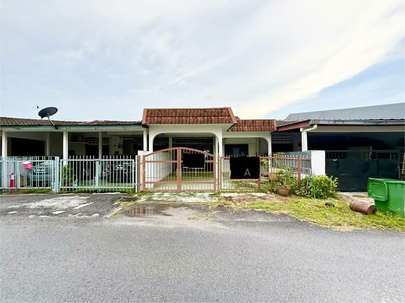 1-storey Terraced House for Sale in Taman Sungai Jelok (Kajang) - Noraini Dahan - Exterior - PropertyGuru.com.my