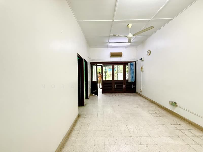 1-storey Terraced House for Sale in Taman Sungai Jelok (Kajang) - Noraini Dahan - Living Room - PropertyGuru.com.my