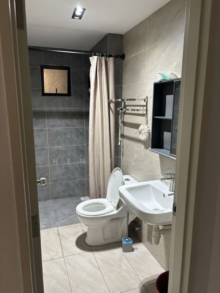 Condominium for Sale at The Hipster - Henry Lee - Bathroom - PropertyGuru.com.my