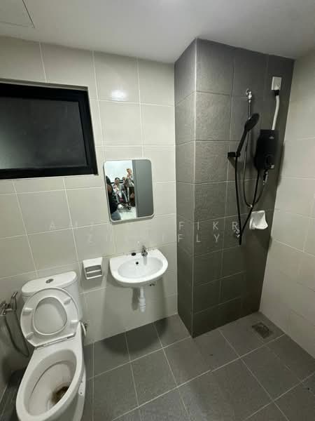 Condominium for Rent at Cassia Residence @ Laman View - Amirul Fikry Zulkifly - Bathroom - PropertyGuru.com.my