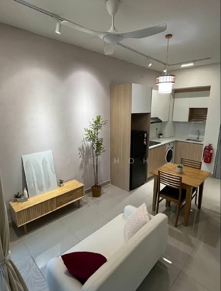 Servis Apartment untuk Disewa di 121 Residences - Jie Hoh - Living Room - PropertyGuru.com.my