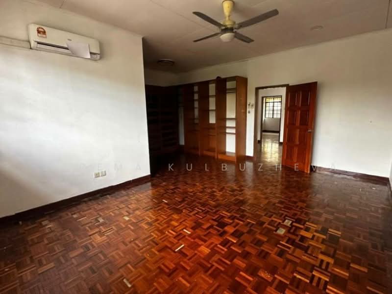 2.5-storey Terraced House for Sale in Petaling Jaya (Selangor) - Zarema Kulbuzheva - Bedroom - PropertyGuru.com.my