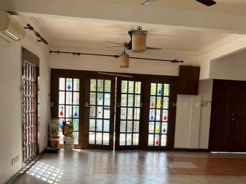 2.5-storey Terraced House for Sale in Petaling Jaya (Selangor) - Zarema Kulbuzheva - Living Room - PropertyGuru.com.my