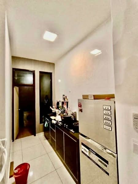 Servis Apartment untuk Disewa di D'Summit Residences - Eva Siow - Kitchen - PropertyGuru.com.my
