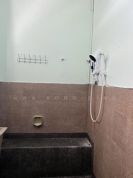 Rumah Teres 2-Tingkat untuk Disewa di Taman Megah (Petaling Jaya) - Hwa Kong Ding - PropertyGuru.com.my
