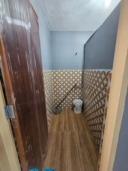 Shop for Rent in Kepong Baru (Kepong) - Ng Moon Tsing - Interior - PropertyGuru.com.my