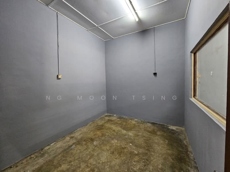 Shop for Rent in Kepong Baru (Kepong) - Ng Moon Tsing - Interior - PropertyGuru.com.my