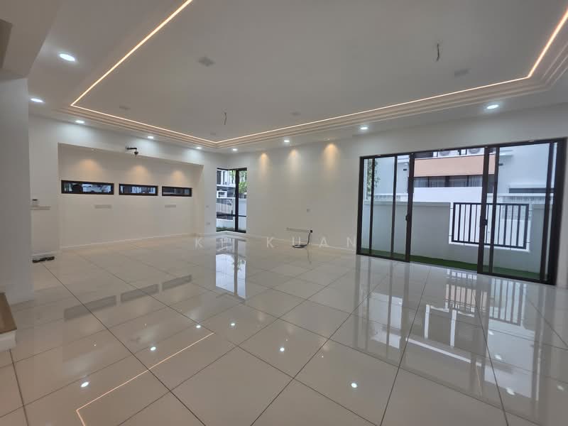 2-storey Terraced House for Sale in Denai Alam (Shah Alam) - KF Kuan - Living Room - PropertyGuru.com.my