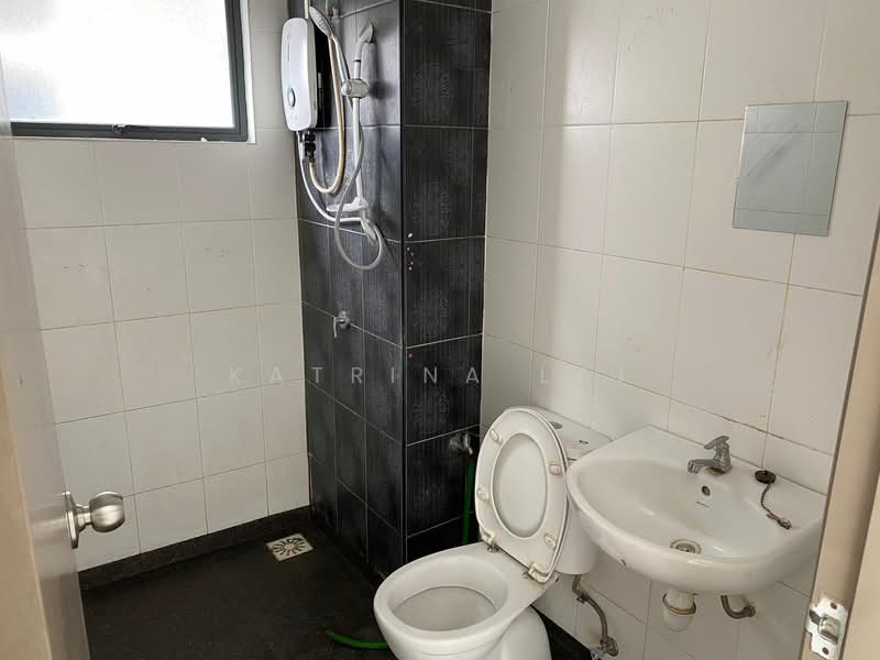 Kondominium untuk Dijual di Ameera Residence - Katrina Lai - Bathroom - PropertyGuru.com.my