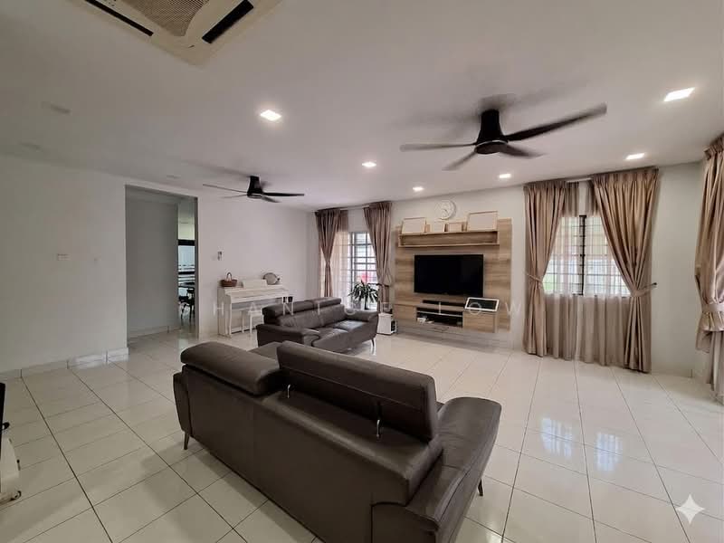 2-storey Terraced House for Sale in Bandar Puteri Puchong (Puchong) - Shanice Low - Living Room - PropertyGuru.com.my