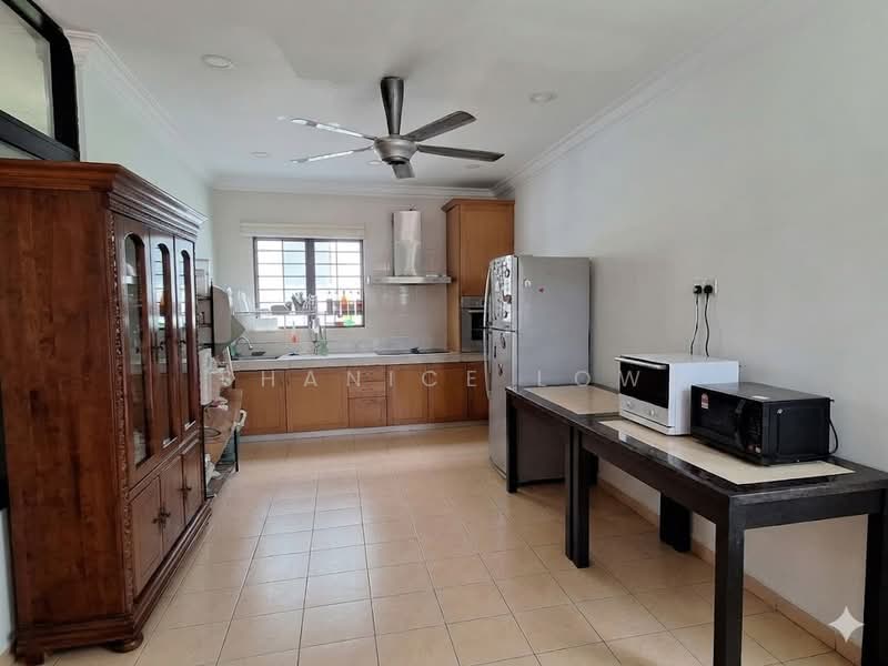 2-storey Terraced House for Sale in Bandar Puteri Puchong (Puchong) - Shanice Low - Kitchen - PropertyGuru.com.my
