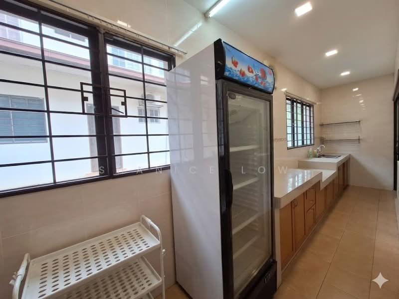 2-storey Terraced House for Sale in Bandar Puteri Puchong (Puchong) - Shanice Low - Kitchen - PropertyGuru.com.my