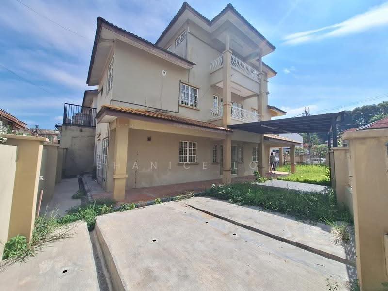 Rumah Teres 2.5-Tingkat untuk Dijual di Bandar Puteri Puchong (Puchong) - Shanice Low - Exterior - PropertyGuru.com.my