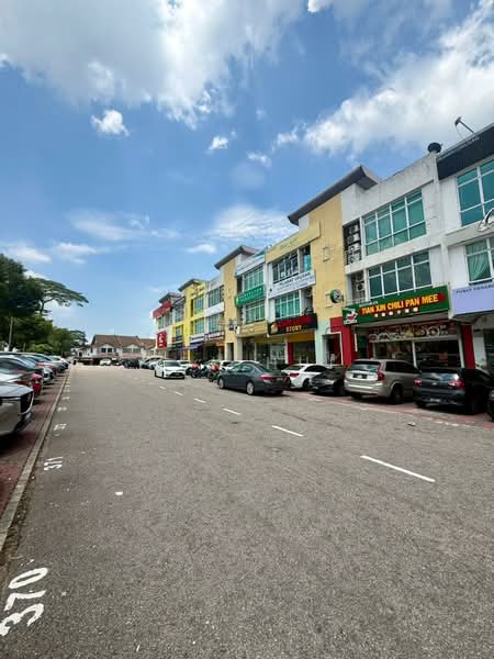 Shop / Office for Sale in Taman Molek (Johor Bahru) - Kok Hui - Exterior - PropertyGuru.com.my