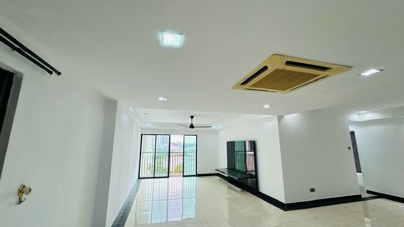 Kondominium untuk Dijual di Casa Tebrau @ Seri Palma - Chloe Lai - Living Room - PropertyGuru.com.my