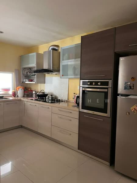 Condominium for Sale at D'Piazza - Vivien Chew - Kitchen - PropertyGuru.com.my