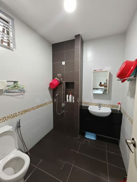 Rumah Kluster untuk Dijual di Bandar Putra (Kulai) - Max Keng - Bathroom - PropertyGuru.com.my