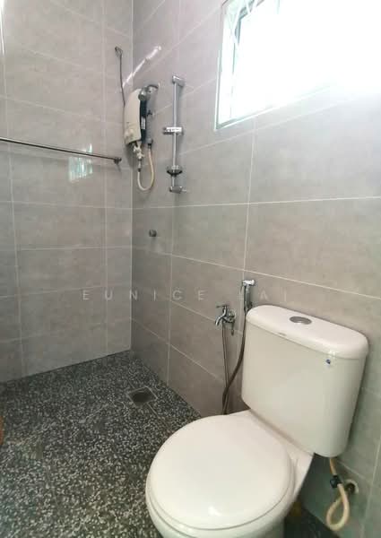 Rumah Teres untuk Dijual di Bukit Rahman Putra (Sungai Buloh) - Eunice Lai - Bathroom - PropertyGuru.com.my