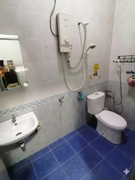 Rumah Teres untuk Dijual di Bukit Rahman Putra (Sungai Buloh) - Eunice Lai - Bathroom - PropertyGuru.com.my