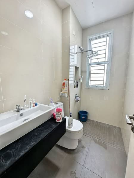 Semi-Detached House for Sale in Iskandar Puteri (Nusajaya) (Johor) - Desmond Lim - Bathroom - PropertyGuru.com.my